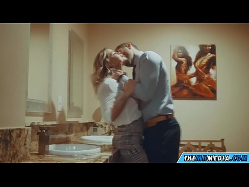 ❤️ Quan una rossa tetona et sedueix en un lavabo públic ❤ Porno anal al ca.vbdsm.ru ❌️
